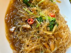酸辣绿豆粉-小厨师·二十年沈家门小海鲜(百井坊巷店)