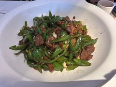 -阿瓦山寨·湘菜现炒·剁椒鱼头王(咸阳总店)