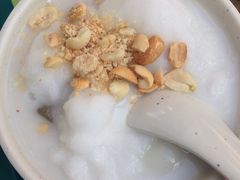 -海口骑楼小吃街