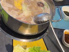 -四季喧黔味豆米火锅(万达广场店)