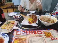 -老何太太鹤岗小串·团建聚餐(龙华店)