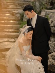 -喜爱高定婚纱摄影