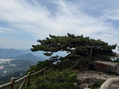 -罗田薄刀峰风景区