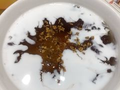桂花椰香桃胶-甜心妈妈·榴莲星级糖水(北京路总店)