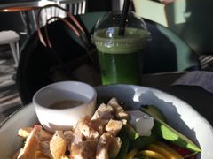 鸡肉牛油果芒果色拉-Wagas沃歌斯(富力广场店)