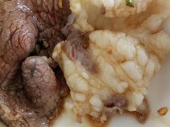 -光头仔烧鸡牛杂店