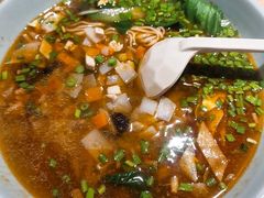 -味绝西面