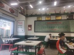 -晓彭肥肠鸡·泡椒鸡火锅(水木天地店)