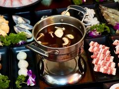 -丽江庭院·云南野生菌·海鲜火锅(鼓楼四合院店)
