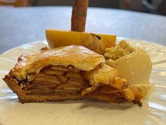 肉桂苹果派佐朗姆冰激凌-筑艺咖啡