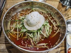 -吴草鸡爪오초닭발韩食堂(融恒盈嘉中心店)