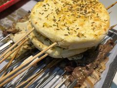 鹤岗烤饼-头牌·鹤岗小串(万达店)