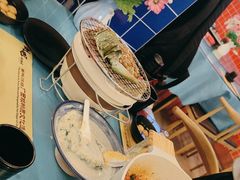 -刘姐啤酒鱼民族演艺餐厅(西街总店)