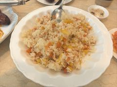 -汗腾格里·风味餐厅(新疆驻京办店)