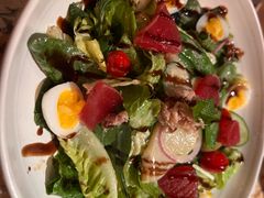 地中海尼斯色拉-BROWNSTONE布朗石西班牙餐厅(富城店)