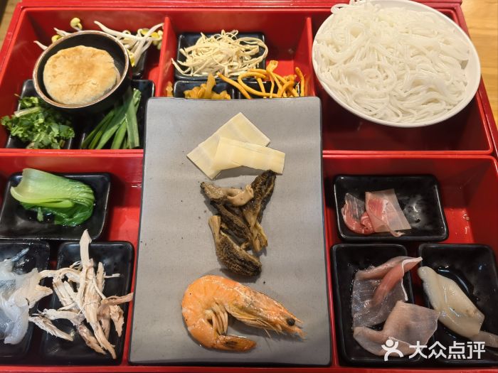 勺子米线·云南传统小吃市集(四方街店)图片