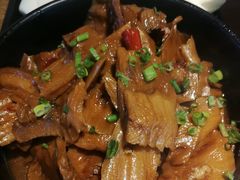 高山笋干烧肉-杭百味·大众精选杭帮菜(西湖音乐喷泉店)