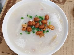 艇仔粥-黄枝记(议事亭前地店)