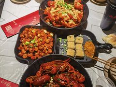 -巴厘龙虾·榜首油焖大虾(音乐学院·沿江酒馆店)