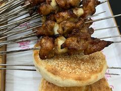 -清真磊磊烧烤老店(饮虎池街34号店)