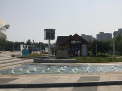 -梦东方未来世界航天主题乐园