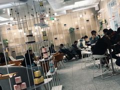 大堂-奈雪的茶(市百一店)