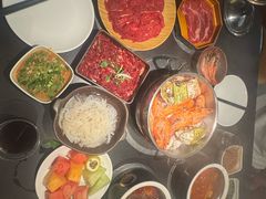 -钱小奴海鲜自助黑金店(杭州滨江龙湖店)