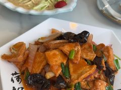 家常豆腐-何适山庄·团餐住宿(水长城P2停车场店)