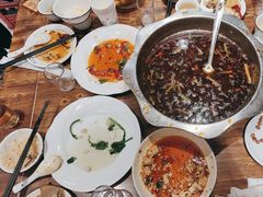 -乡土特色.冷锅鱼.牦牛肉汤锅