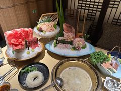 -余欢领鲜火锅(新街口店)