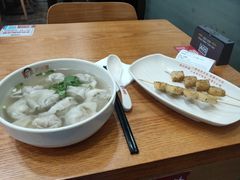 -南城香·饭香串香馄饨香(青年路店)