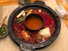 -黄潇洒老火锅(九眼桥宏济巷店)