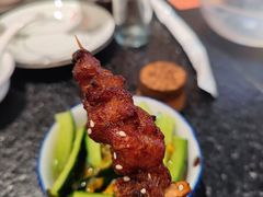 -何妹湿辣牛肉·粤式烧烤砂煲(桂雅路店)