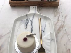 -UNI UNI(环亚凯瑟琳店)