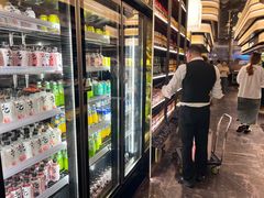 -钱小奴海鲜自助黑金店(杭州滨江龙湖店)