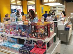 -泡泡玛特POPMART(杭州乐堤港店)