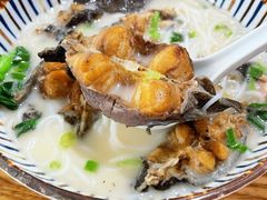 招牌梭边鱼粉-鲜越鲜鱼粉(财富购物中心店)