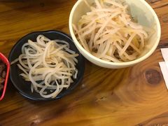 -丽虹云南过桥米线(兴工街店)