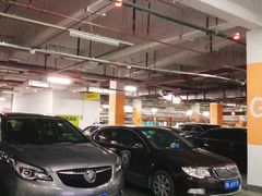 -松江万达广场-停车场