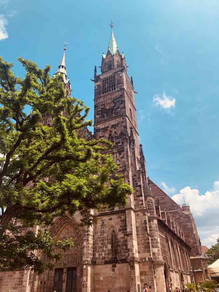 圣劳伦斯教堂-"之前去参加纽伦堡pcim展会,离开城市前.