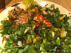 -拈签一笑黄牛肉辣卤串串
