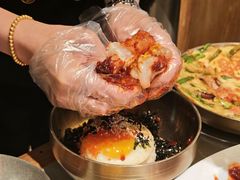 -草家酱蟹炭火烤肉店(珲春南路一店)