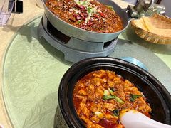 -万重锦·人文川菜馆(骡马市店)