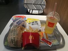 -麦当劳(宝山大厦店)