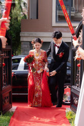 -桃子造型婚纱礼服(凤起广场店)