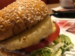 -The Habit Burger Grill 哈比特汉堡(复兴soho店)