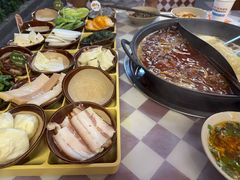 -赵美丽·重庆社区火锅·直营店(火车东站·中豪国际店)