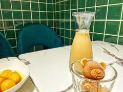 招牌冰冰奶茶-花腩清汤牛腩