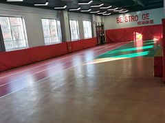 -悦动体能篮球羽毛球网球(三里河店)