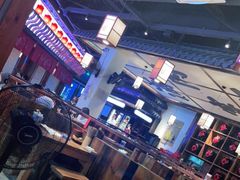 大堂-先启半步颠小酒馆(白麓里店)